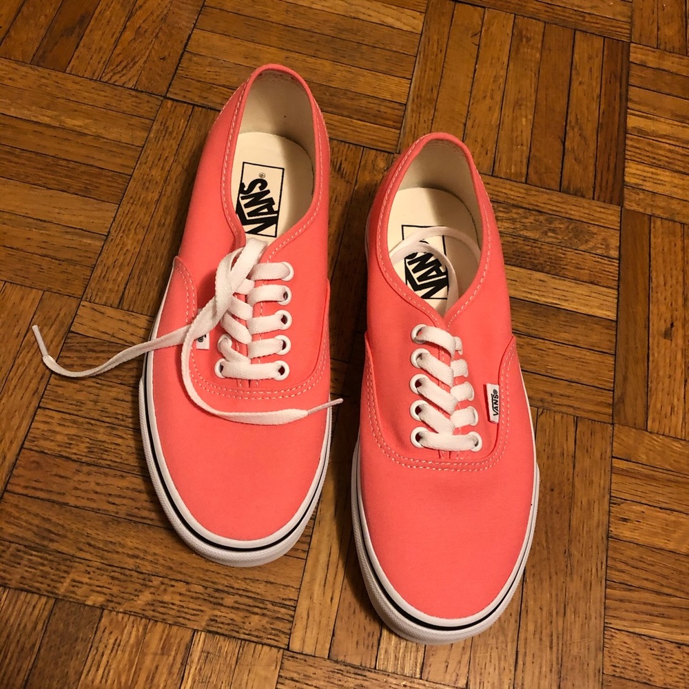 🚫SOLD🚫Vans Authentic Pink Sneakers NEW! - Picture 2 of 8